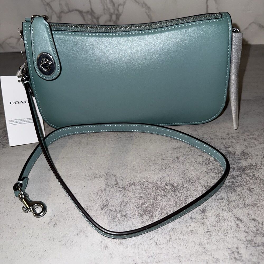 NWT Coach Penn glovetan leather Silver Aquamarine Shoulder Bag blue CM581